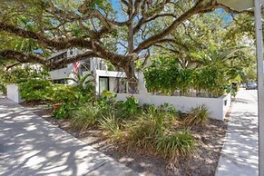 Hammock 4 in Fort Lauderdale