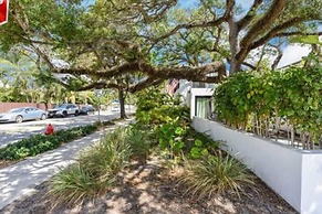 Hammock 4 in Fort Lauderdale