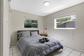 5140 Duplex in Oakland Park