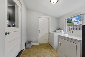 2908 Hollywood in Hollywood