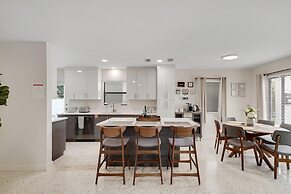 Seahorse Villa 3 in Oakland Park