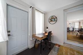 Seahorse Villa 3 in Oakland Park