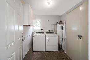 Seahorse Villa 3 in Oakland Park