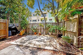 Just Beachy Apt 3 in Fort Lauderdale