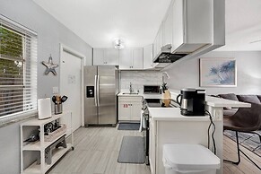 Just Beachy Apt 3 in Fort Lauderdale