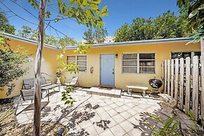 Just Beachy Apt 3 in Fort Lauderdale