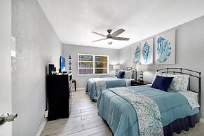 Just Beachy Apt 3 in Fort Lauderdale