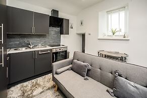 Cottage Hide-out