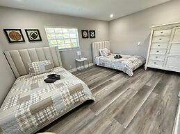 Oakland Palms in Oakland Park