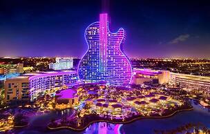 Sunny Waterside B in Dania Beach