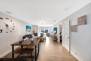 Sunny Waterside B in Dania Beach