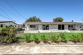 Sunny Waterside B in Dania Beach