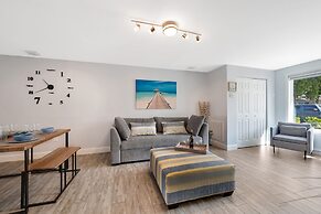 Sunny Waterside B in Dania Beach