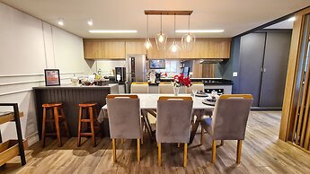 Loft Lindo com Ar Condic, WIFI, Perto de Capivari