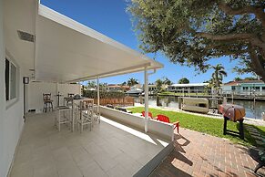 Sunny Waterside A in Dania Beach