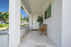 Sunny Waterside A in Dania Beach