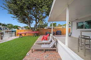 Sunny Waterside A in Dania Beach