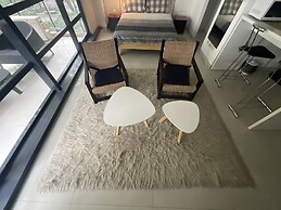 Deaf Twins 2B Botanico Super Calido