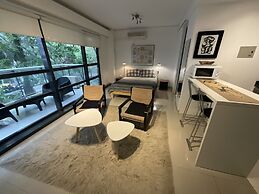 Deaf Twins 2B Botanico Super Calido