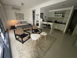 Deaf Twins 2B Botanico Super Calido