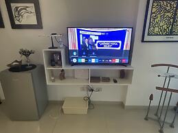 Deaf Twins 2B Botanico Super Calido