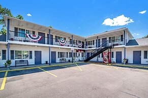 The Sierra Motel