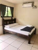 Le Petit Hotel