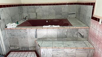 Economy Inn