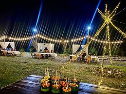 Xaymone Riverside Resort and Restaurant