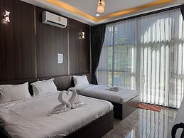 Xaymone Riverside Resort and Restaurant