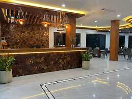 Xaymone Riverside Resort and Restaurant