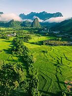 Xaymone Riverside Resort and Restaurant