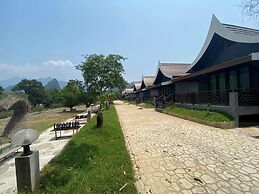 Xaymone Riverside Resort and Restaurant