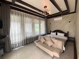 Xaymone Riverside Resort and Restaurant