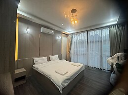 Xaymone Riverside Resort and Restaurant