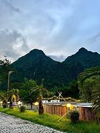 Xaymone Riverside Resort and Restaurant