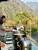 Xaymone Riverside Resort and Restaurant