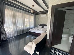 Xaymone Riverside Resort and Restaurant