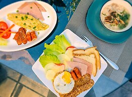 Xaymone Riverside Resort and Restaurant