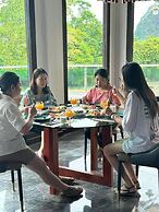 Xaymone Riverside Resort and Restaurant