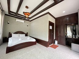Xaymone Riverside Resort and Restaurant