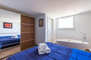 Viewsuvio Terrace at Historical Center