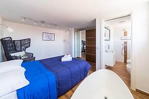 Viewsuvio Terrace at Historical Center