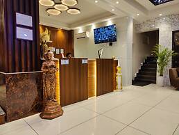 Hotel Mandi Heights - Bar, Fine Dining & Banquet Hall