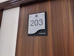 Hotel Mandi Heights - Bar, Fine Dining & Banquet Hall