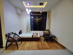 Hotel Mandi Heights - Bar, Fine Dining & Banquet Hall