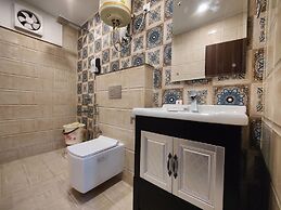 Hotel Mandi Heights - Bar, Fine Dining & Banquet Hall