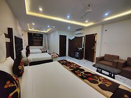 Hotel Mandi Heights - Bar, Fine Dining & Banquet Hall