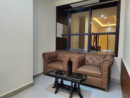 Hotel Mandi Heights - Bar, Fine Dining & Banquet Hall