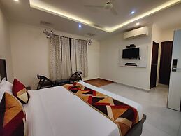 Hotel Mandi Heights - Bar, Fine Dining & Banquet Hall